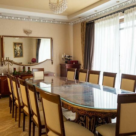 Diplomat Club Hotel Kišiněv Exteriér fotografie