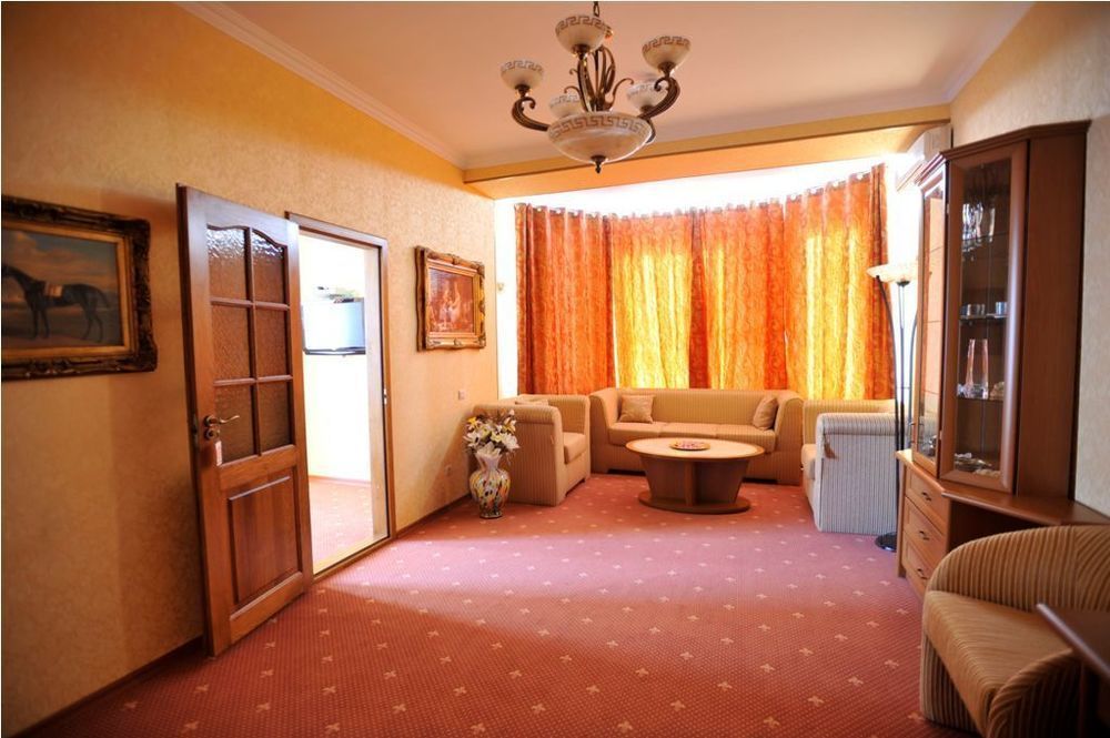 Diplomat Club Hotel Kišiněv Exteriér fotografie