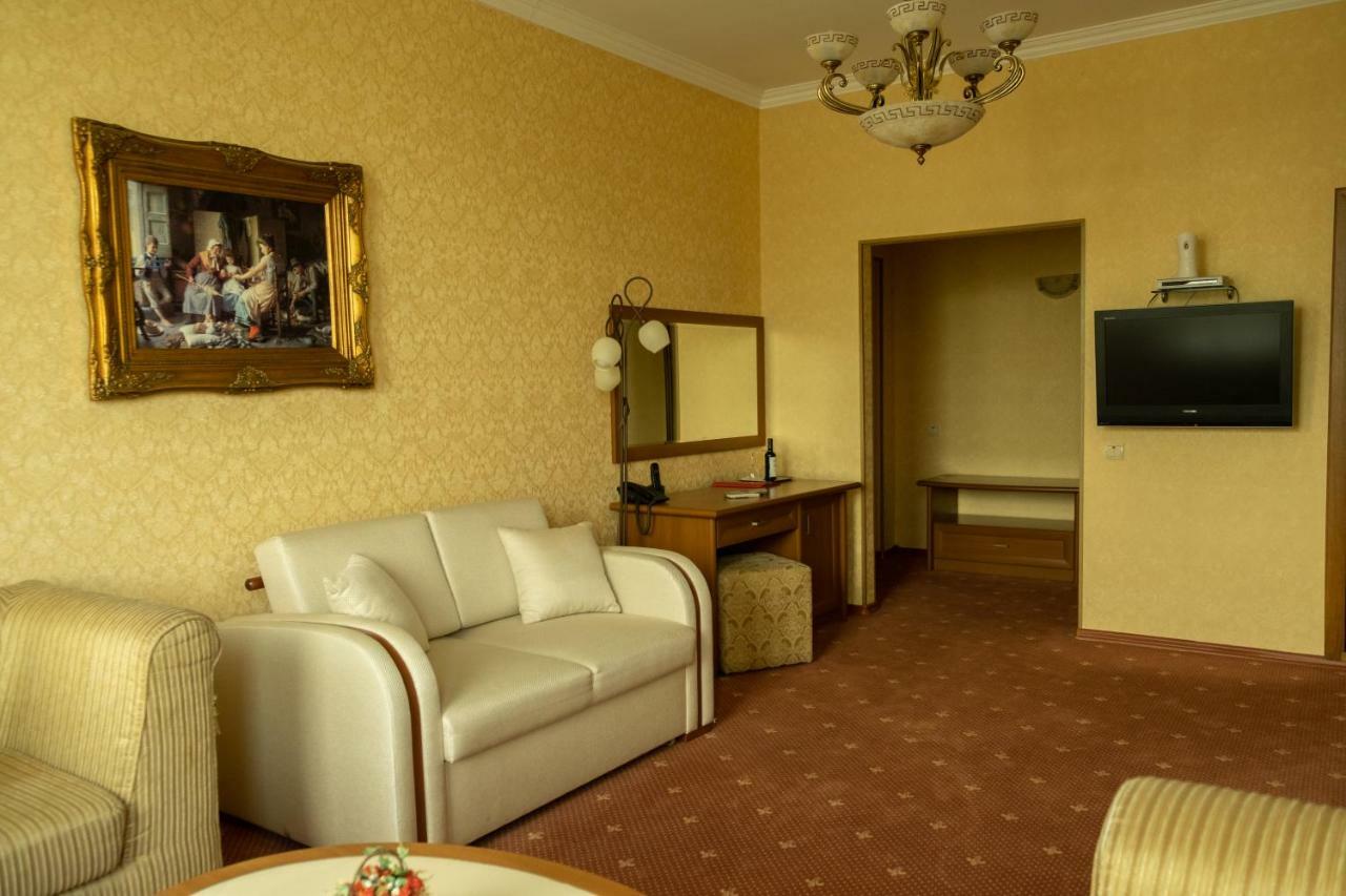 Diplomat Club Hotel Kišiněv Exteriér fotografie