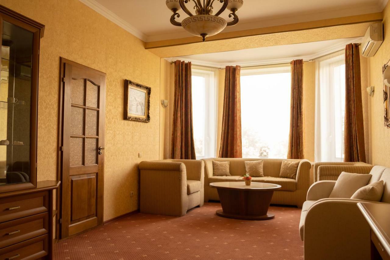 Diplomat Club Hotel Kišiněv Exteriér fotografie