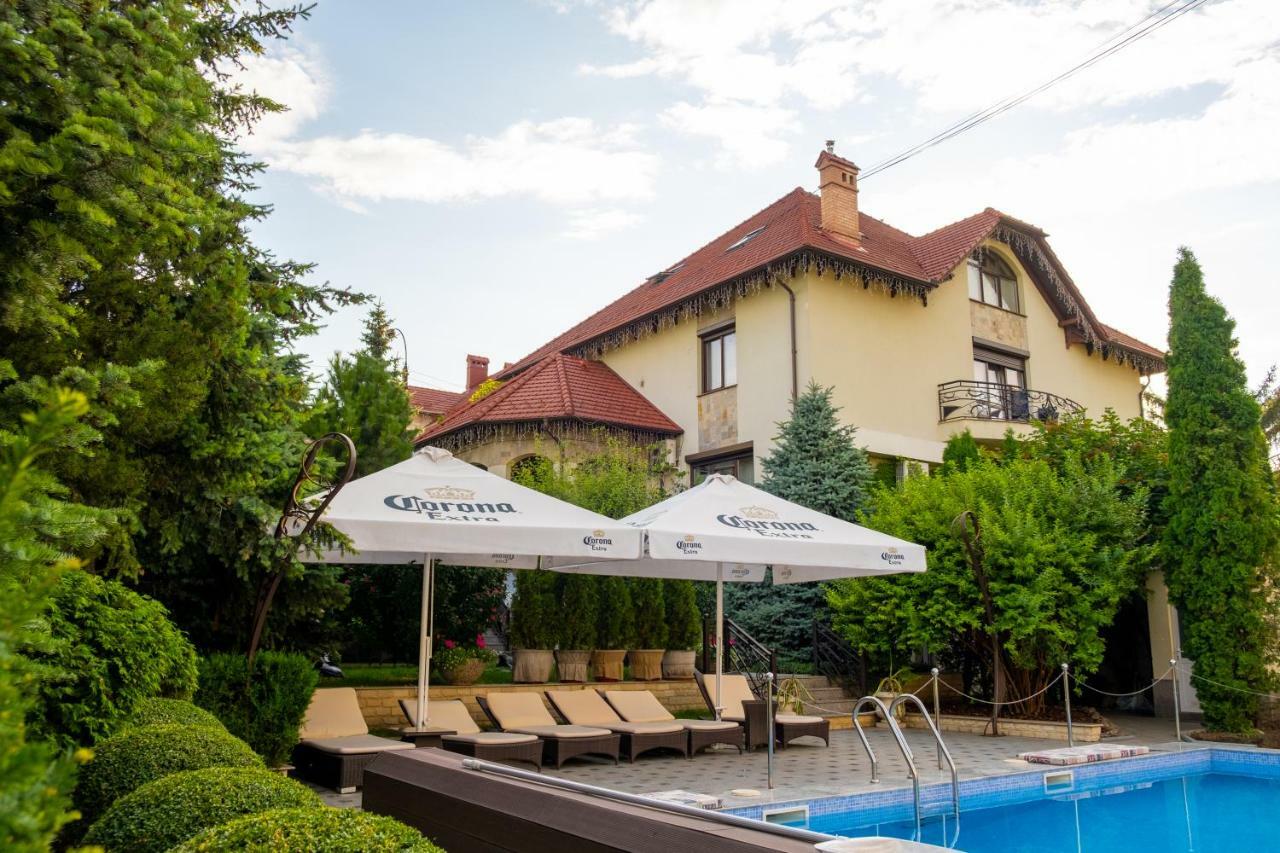 Diplomat Club Hotel Kišiněv Exteriér fotografie